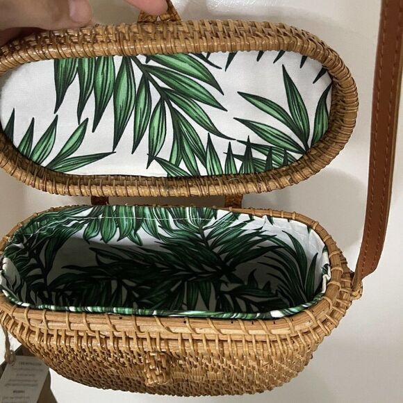 NWT Oval Tan Wicker basket crossbody boho handbag handmade leather accents - Picture 3 of 10